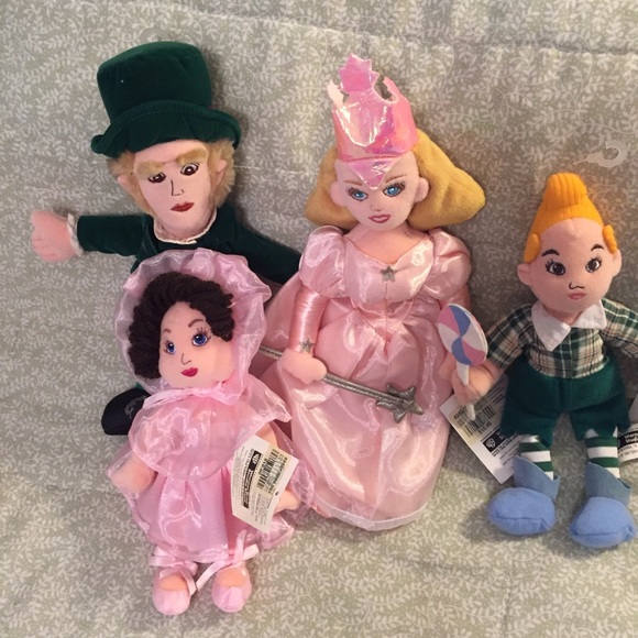 Warner Brothers Wizard of Oz Character Dolls - Picture 7 of 12